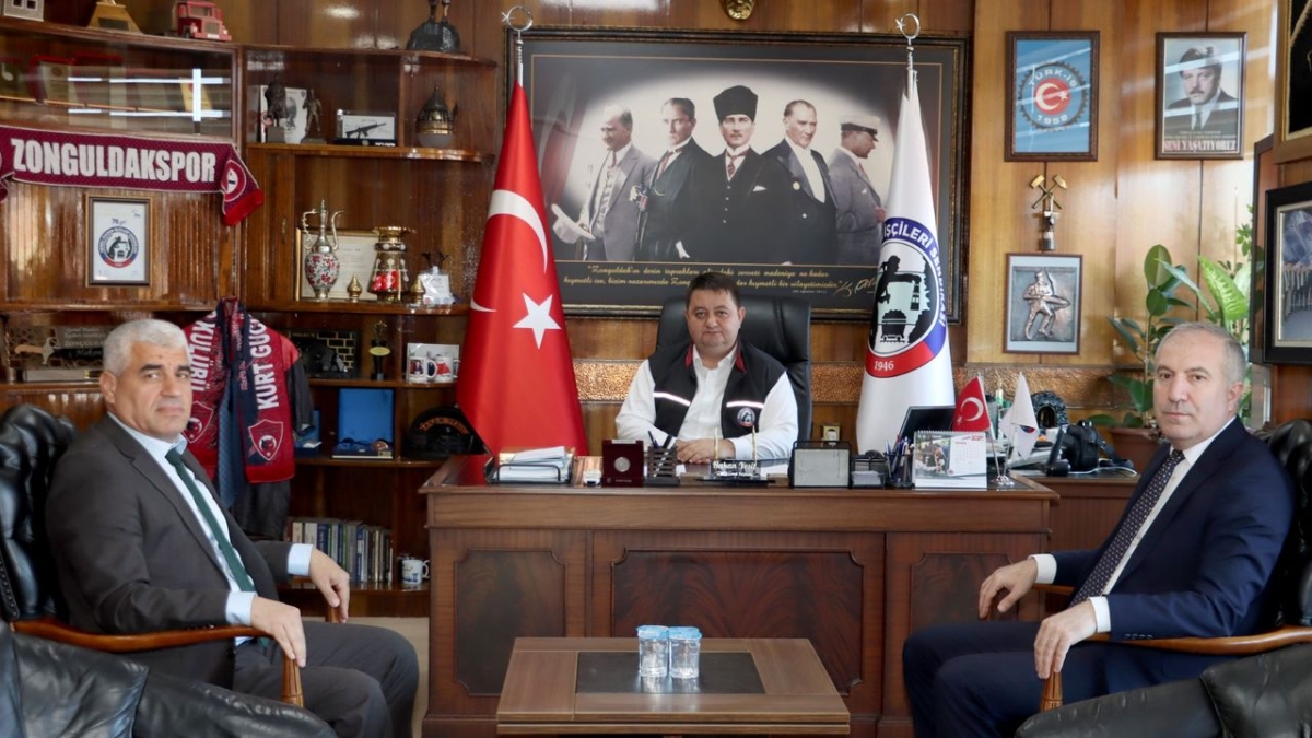 Madencinin 1 Mayıs İşçi Bayramı'nı kutladılar