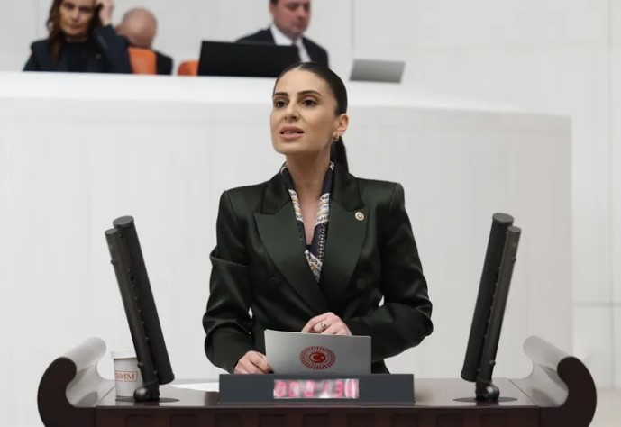CHP'li Özcan, Muğla'daki Taşınmaz Satışlarına Sert Tepki Gösterdi