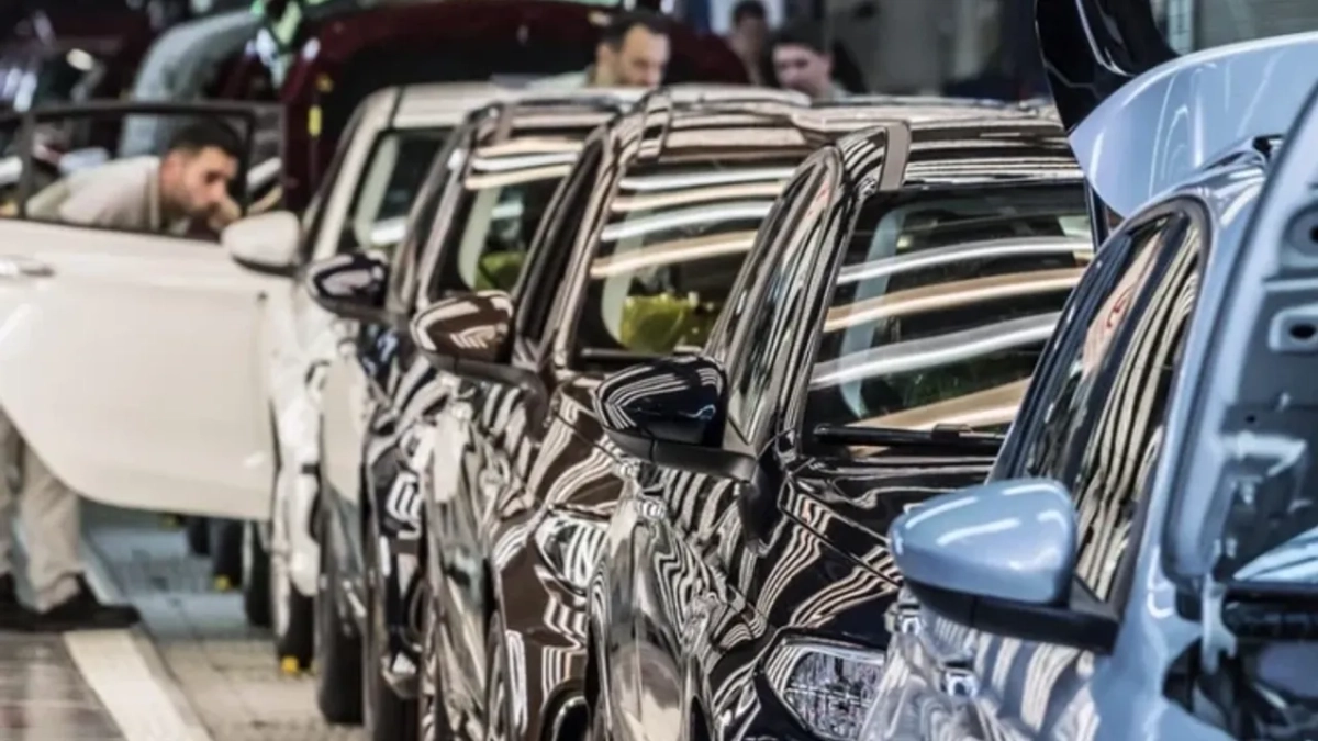 Nisan ayında Türkiye'nin ihracat şampiyonu otomotiv sektörü oldu