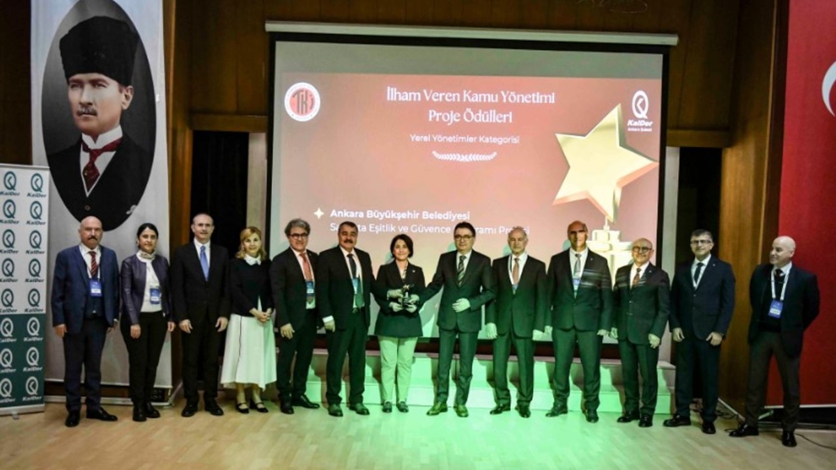 Türkiye Kalite Derneği'nden Ankara Büyükşehir Belediyesi'ne ödül