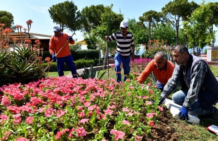 Antalya Muratpaşa: Renkli Etkinliklerle Şehri Süsleyecek


