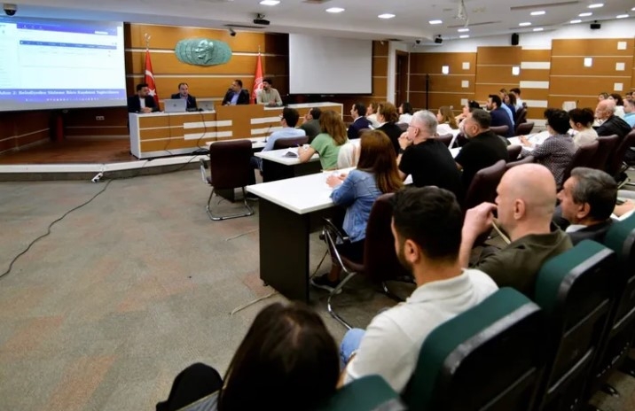 Bornova'da Dijital Atılım Sürüyor

