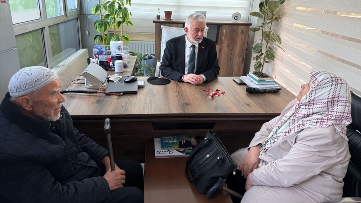 Isparta'da örnek bağış: Delen çiftinden hastane inşaatına altın desteği