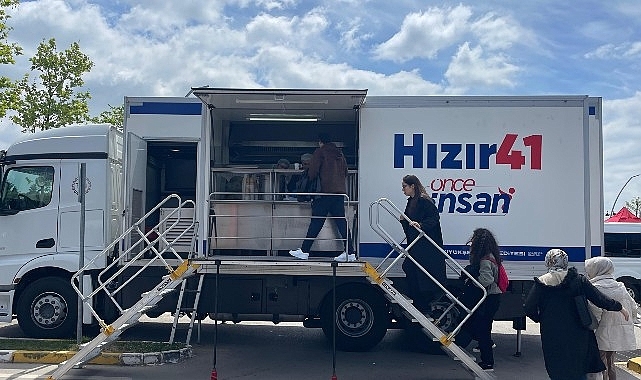 Hızır 41, Kariyer Fuarı'nda afet hazırlıklarını tanıttı