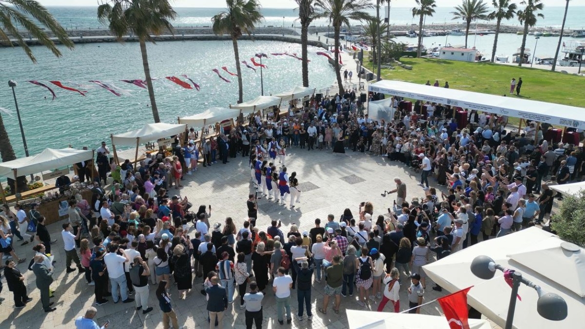 Mersin Büyükşehir, 'Manavgat Girit'ten Side’ye Kültür ve Lezzet Festivali'ne Katıldı