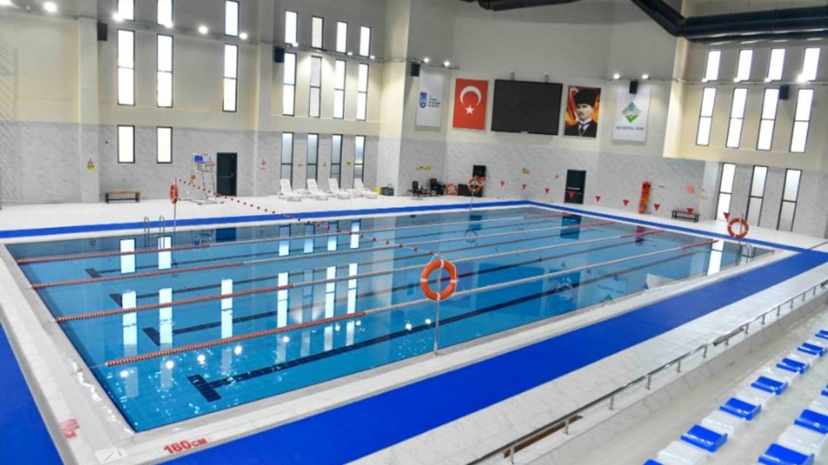 Sincan Atatürk Yüzme Havuzu ve Spor Kompleksi misafirlerini bekliyor