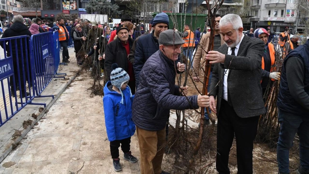 Isparta Belediyesi ücretsiz meyve fidanı dağıtacak