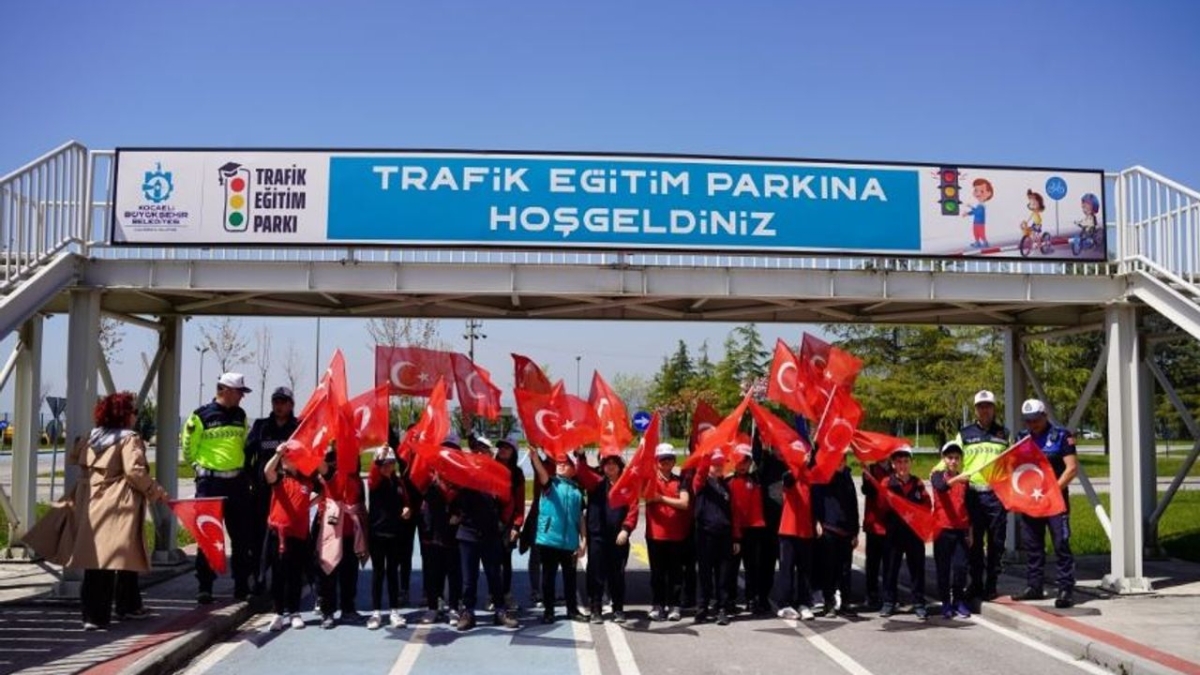 Kocaeli’de Trafik Eğitim Parkı’nda renkli kutlama