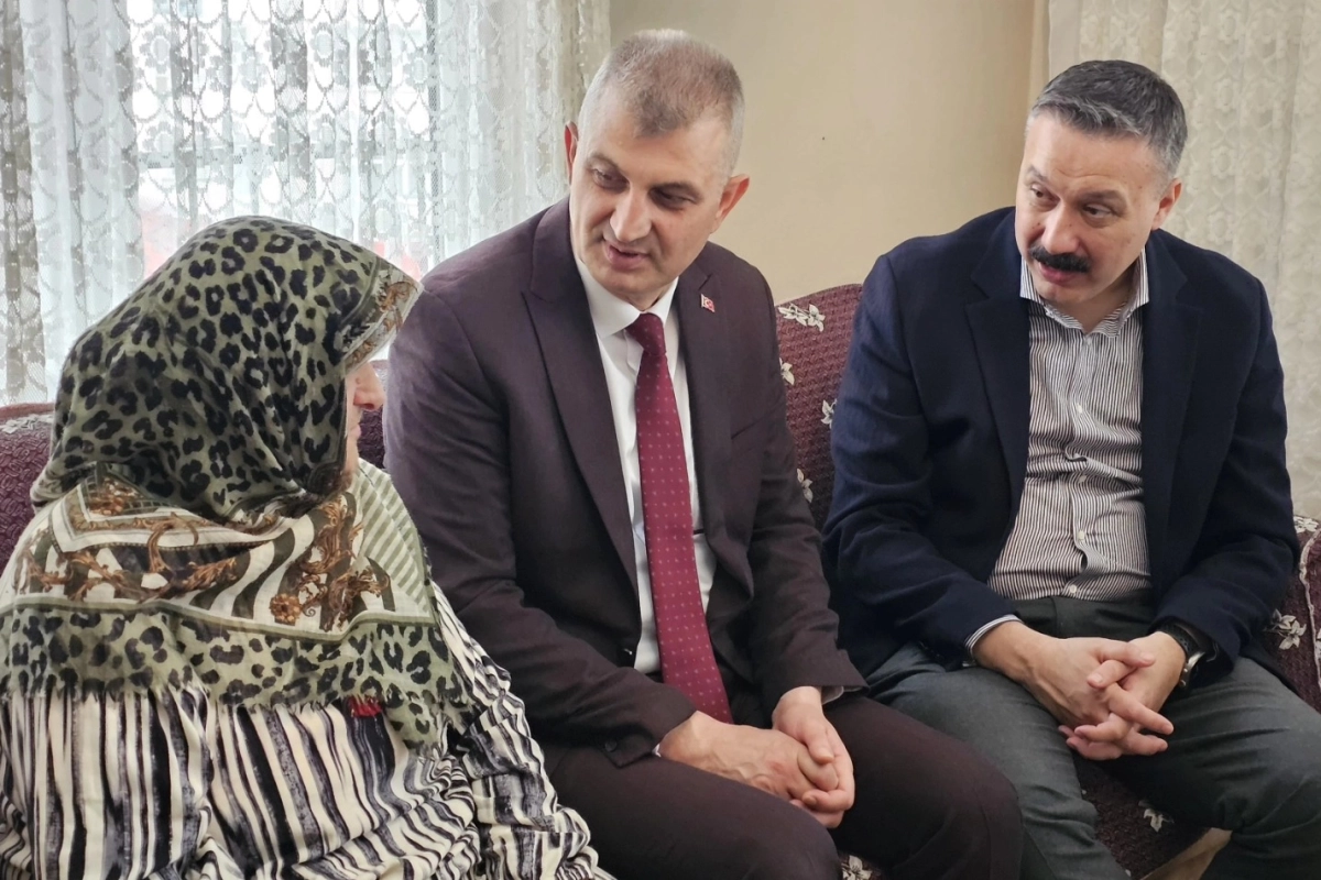 Kocaeli Gölcük'ten annelere anlamlı ziyaret