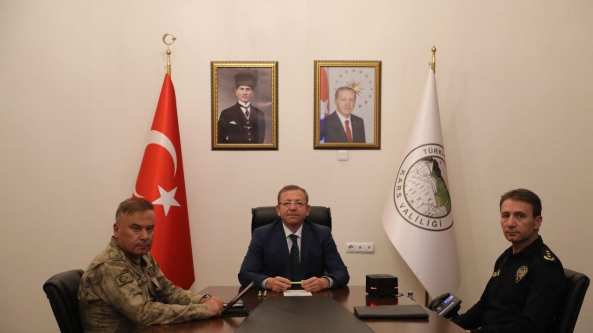 Vali Ziya Polat, Ali Yerlikaya'nın liderliğindeki toplantıya katıldı