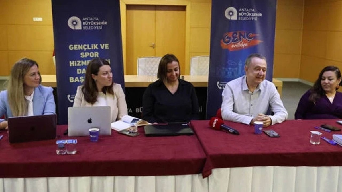 Antalya Büyükşehir gençlik çalışmalarını geliştiriyor