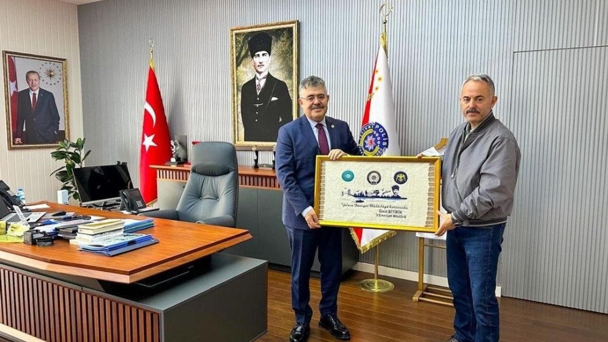Kocaeli Milletvekili Veysel Tipioğlu'ndan Yalova Emniyet Müdürü Ümit Bitirik'e ziyaret
