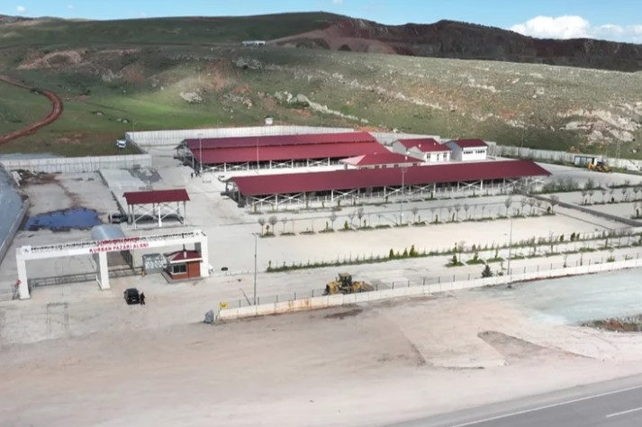 Sivas’ta Kurban Satışı İçin Yerler Kura İle Belirlendi

