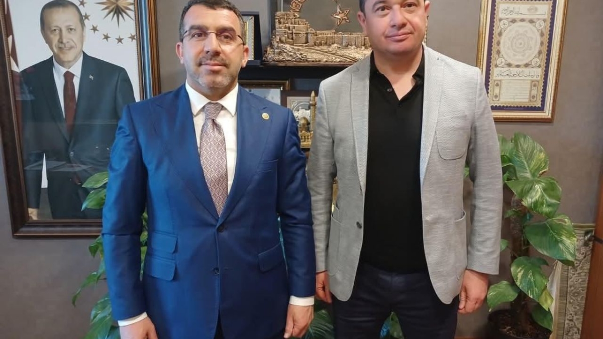 Azerbaycan Kars Başkonsolosu Zamin Aliyev'den Milletvekili Çalkın'a TBMM'de ziyaret