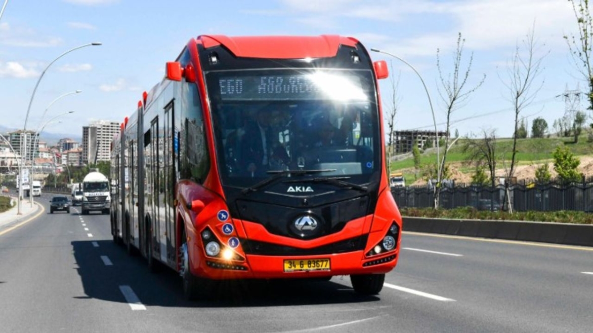 Ankara'da toplu ulaşımda yeni dönem: Yüksek kapasiteli metrobüsler geliyor