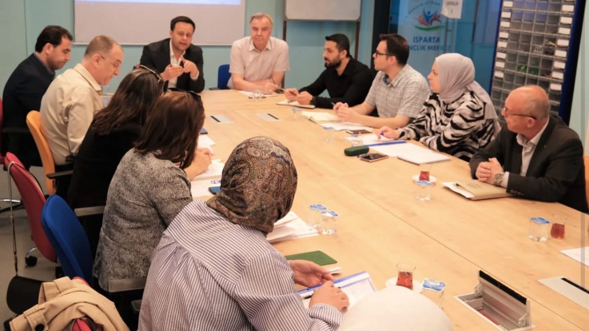 Isparta’da yurt hizmetleri masaya yatırıldı