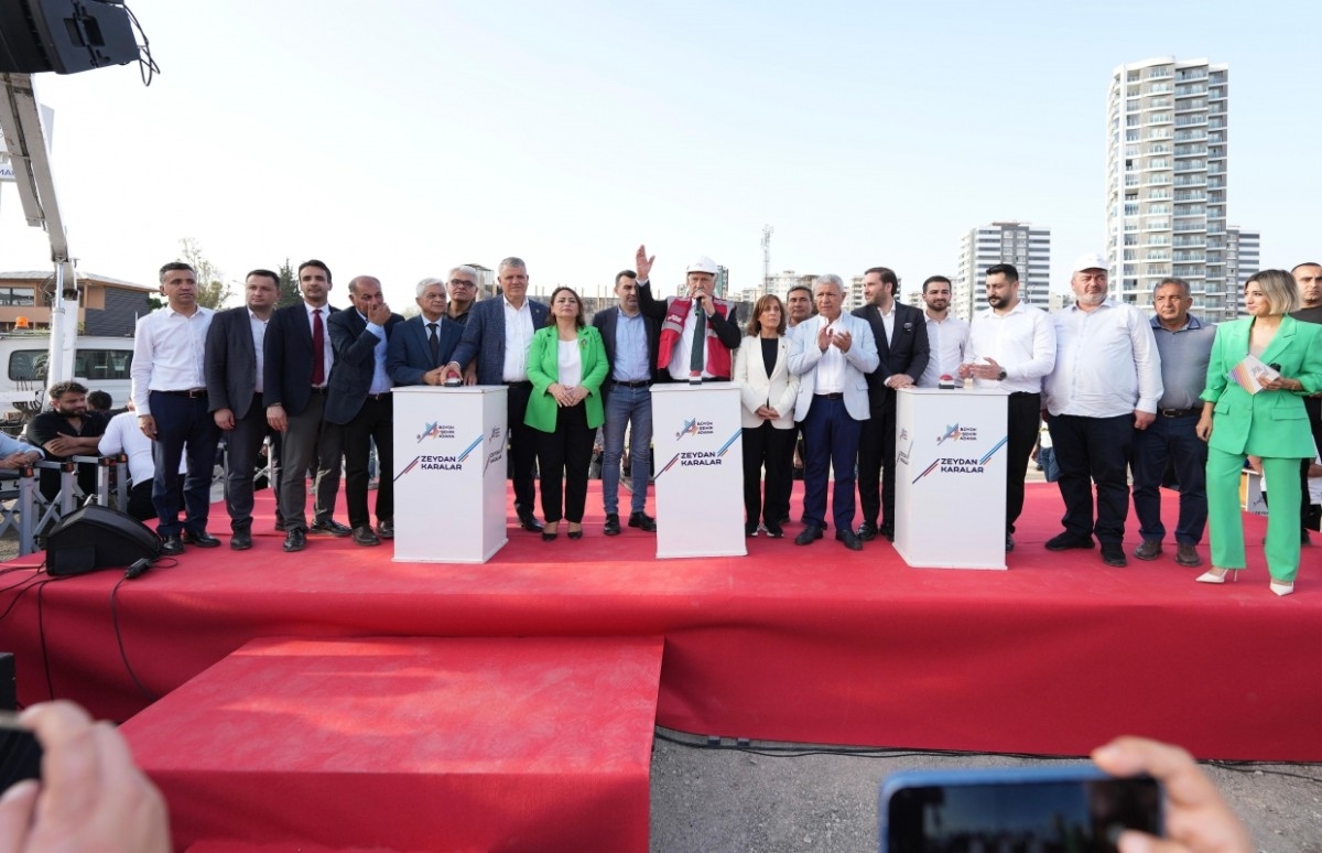 Zeydan Karalar’dan Halk İçin Kesintisiz Hizmet
