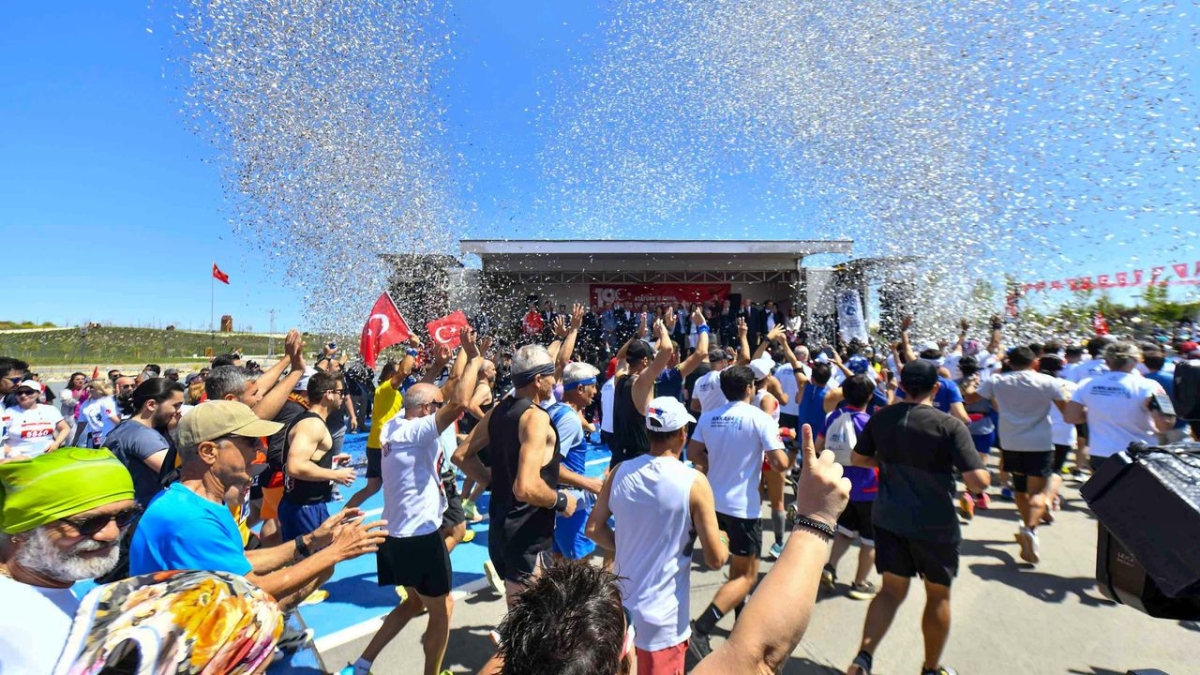 19 Mayıs Atatürk'ü Anma Gençlik ve Spor Bayramı Başkent'te şölene dönüştü!