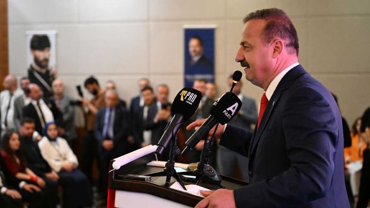 Yavuz Ağıralioğlu, Samsun’da gençlerle buluştu: 