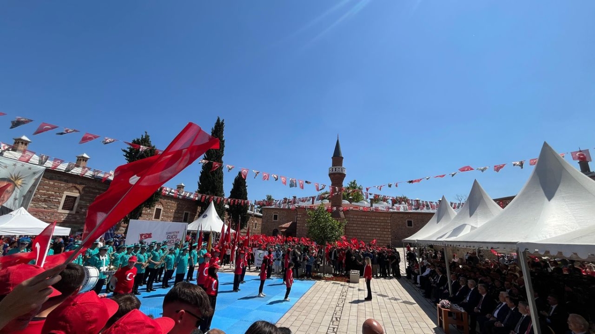 19 Mayıs Bursa'da coşkuyla kutlandı