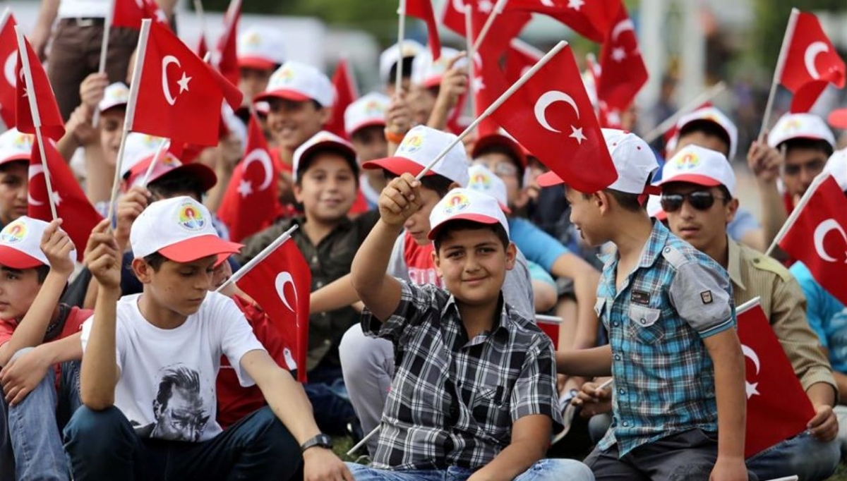 Gençlik Marşı ne zaman, nasıl yazıldı? Gençlik Marşı'nın sözleri ve hikayesi