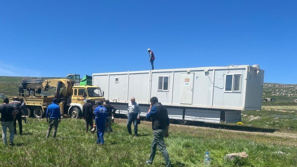 Kars’ta 382 köye 450 yaşam konteyneri gönderiliyor