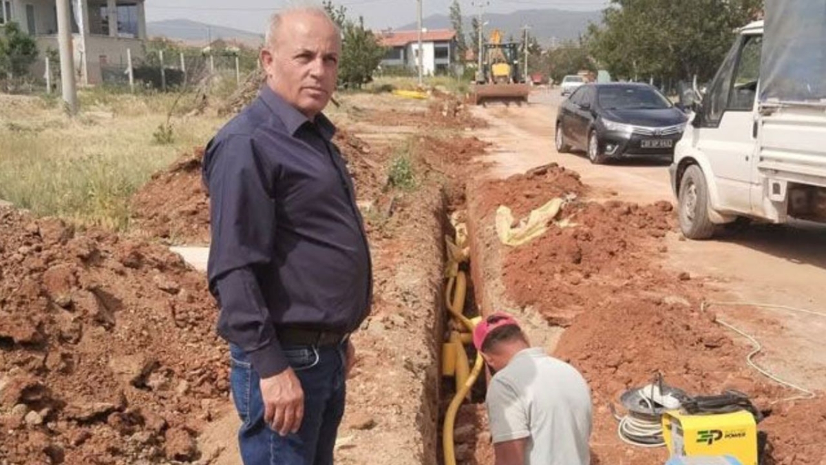 Isparta Çarıksaraylar’da doğal gaz çalışmaları tüm hızıyla sürüyor