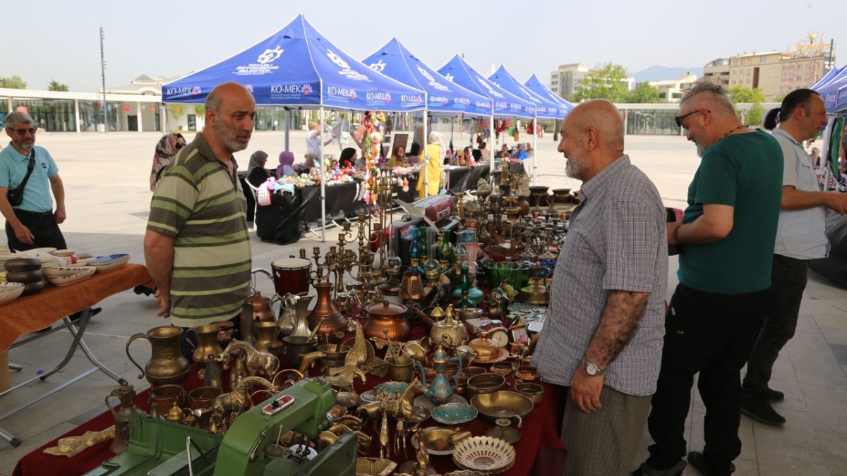 Kocaeli’de antika ve nostalji rüzgarı esti