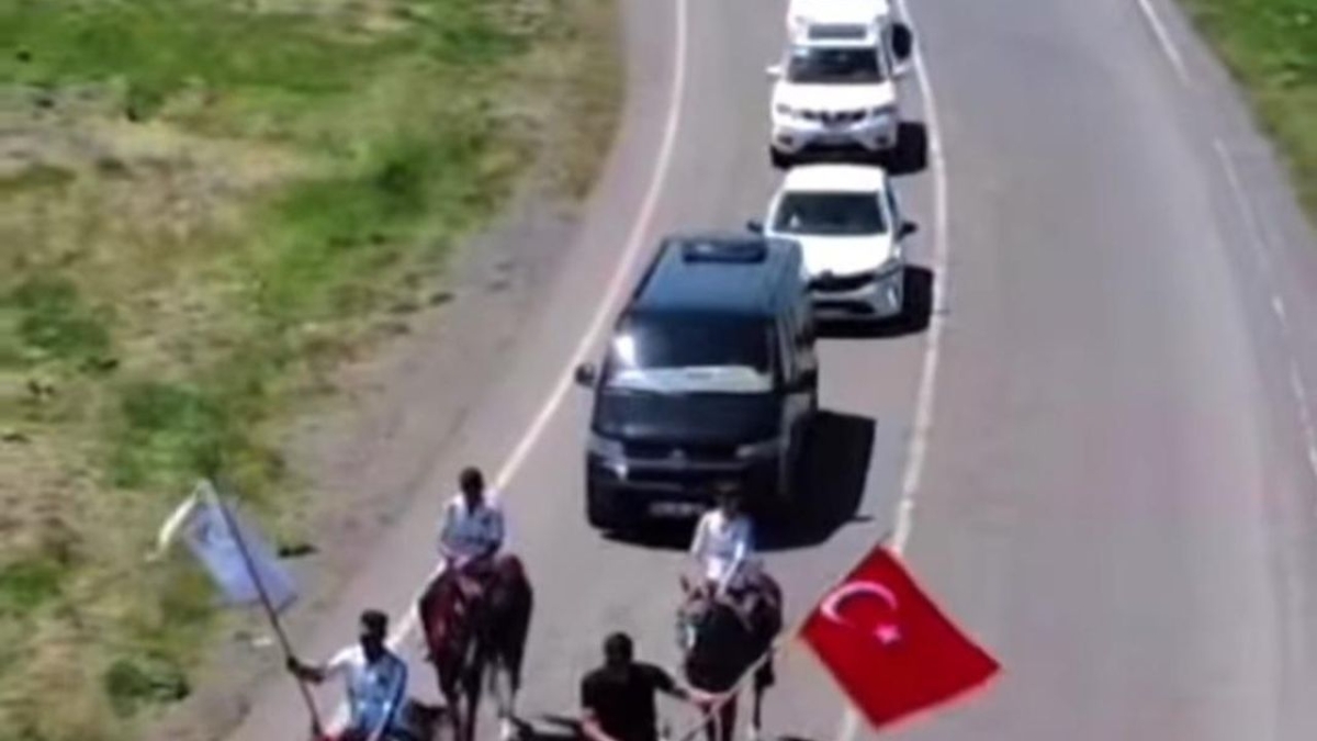 AK Parti Kars Milletvekili Adem Çalkın Selim ilçesinde coşkuyla karşılandı