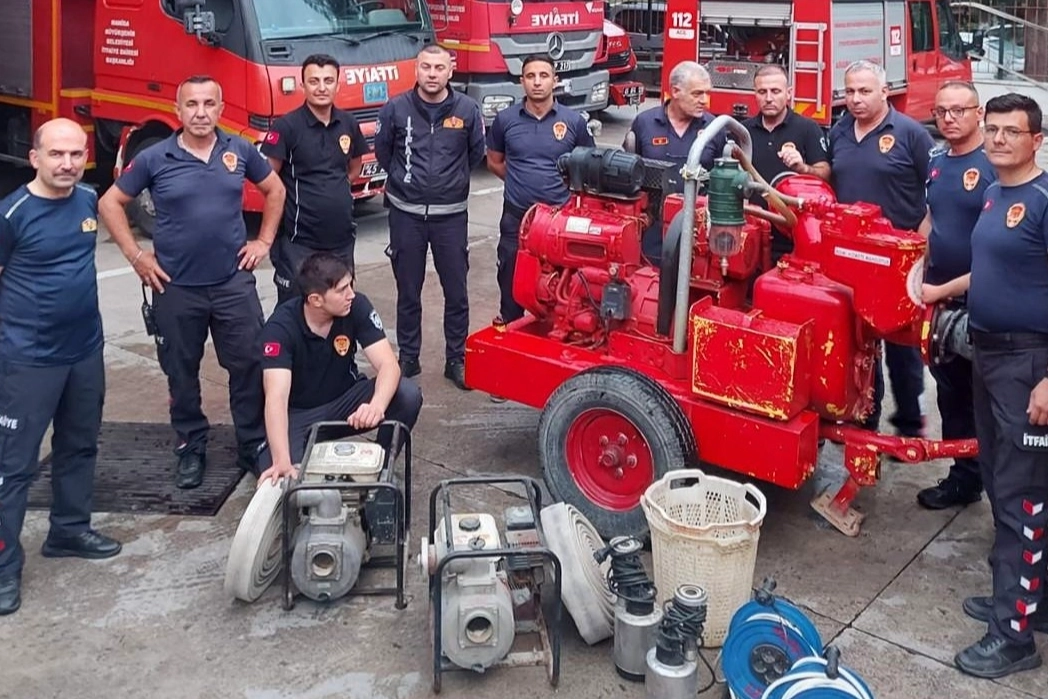 Manisa Büyükşehir ekipleri yağış ve fırtınaya karşı teyakkuzda