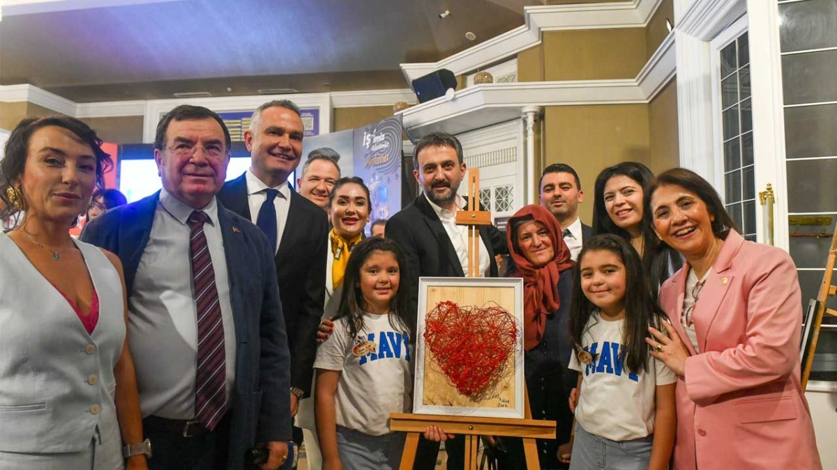 Minik eller sanatla buluştu: ‘Çark ve Salıncak’ sergisi Başkentlilerle buluştu