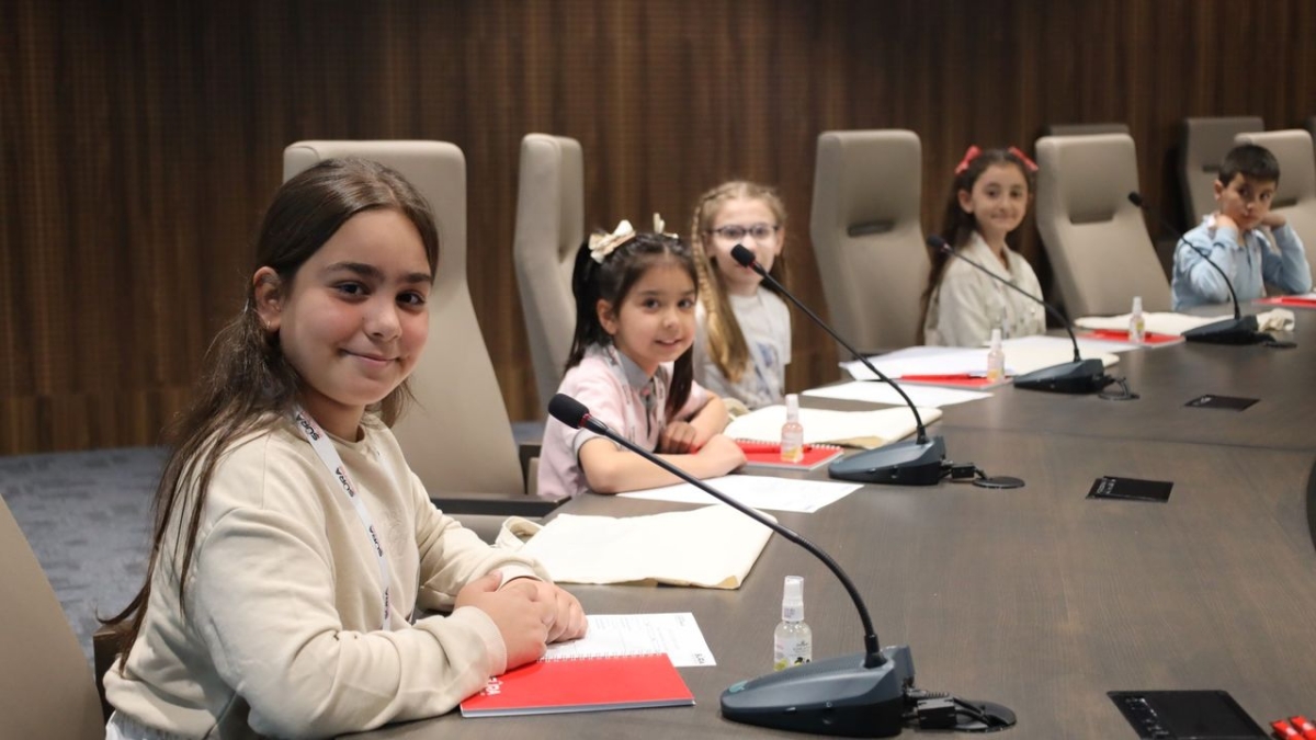 Kocaeli'de Çocuk Çalıştayı: Şehri minik liderler yönetiyor!