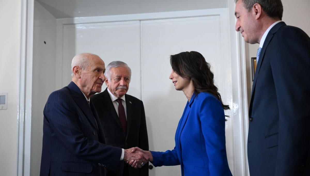 Ankara'da önemli zirve: Bahçeli, DEM Parti heyetiyle görüştü