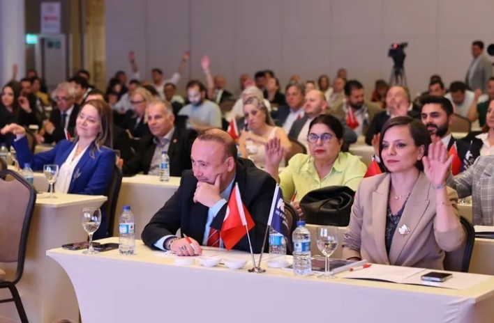 Kıyı Ege Belediyeler Birliği Mayıs Ayı Meclis Toplantısını İzmir’de Yaptı








