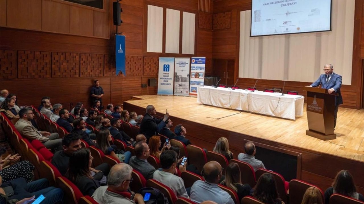 İzmir'de Başkan Tugay’dan güvenli kentleşme çağrısı
