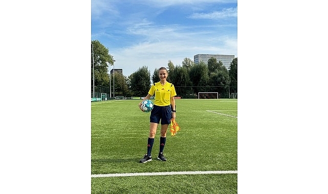 FIFA kokartlı kadın hakem Türkiye'de bir ilke imza attı!