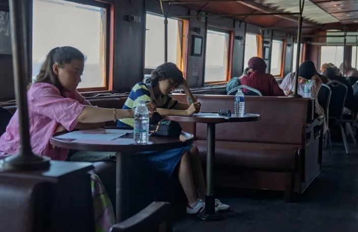 Gençlere Özel Bergama Vapuru Yola Çıktı: Hedef Üniversite

