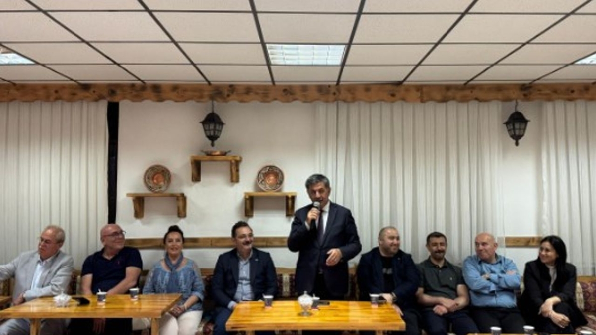 Erzincan Belediye Başkanı Bekir Aksun, TİMBİR ve BHA yönetimini ağırladı: 