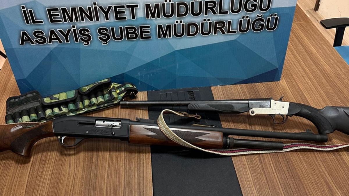 Kars'ta operasyonlarda silahlar ve mühimmatlar ele geçirildi