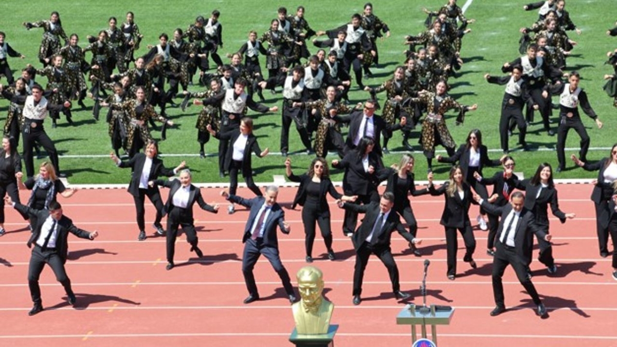 TED Dans'ın fidaydası sosyal medyada viral oldu