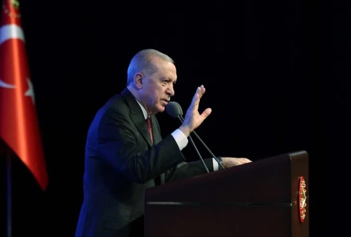 Cumbaşkanı Erdoğan: Sivil Anayasa Zamanı Geldi!








