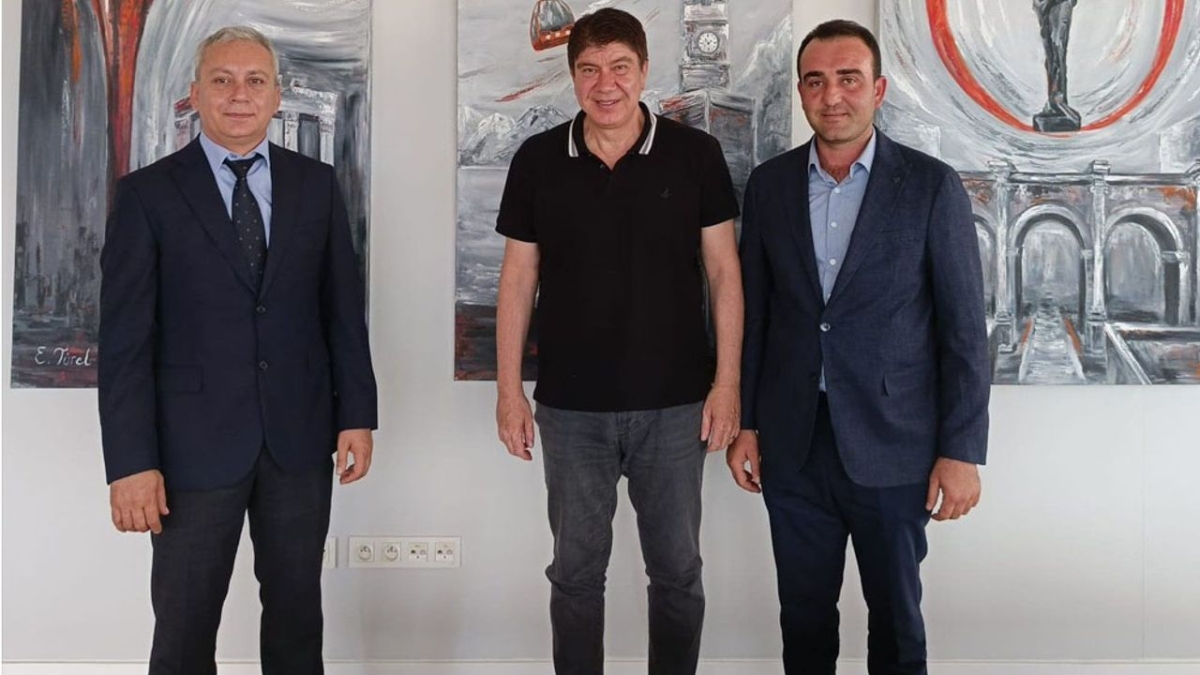 Gazipaşa Zeytinada Mahalle muhtarı ve SYDV Müdürü Menderes Türel’e misafir oldu