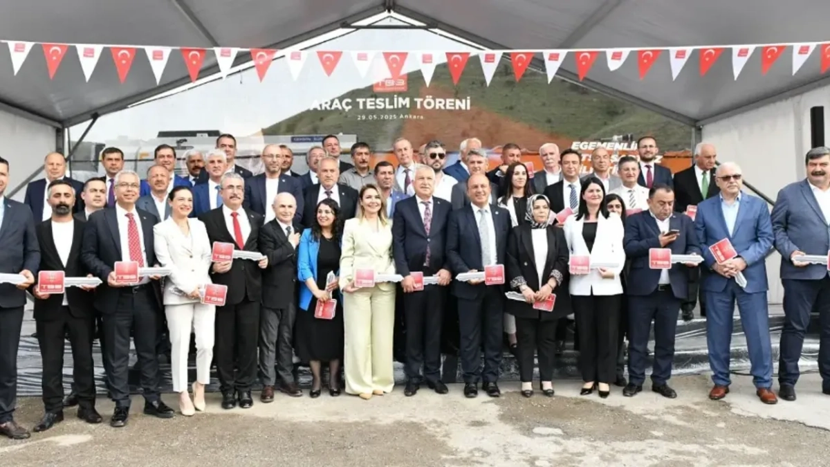 TBB'den Yüreğir Belediyesine hibe araç desteği