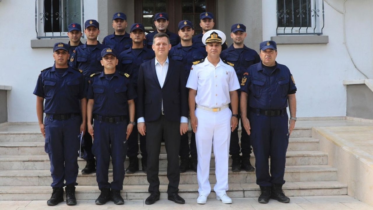 Kaymakam Ürkmezer'den sahil güvenlik personeline veda ve teşekkür