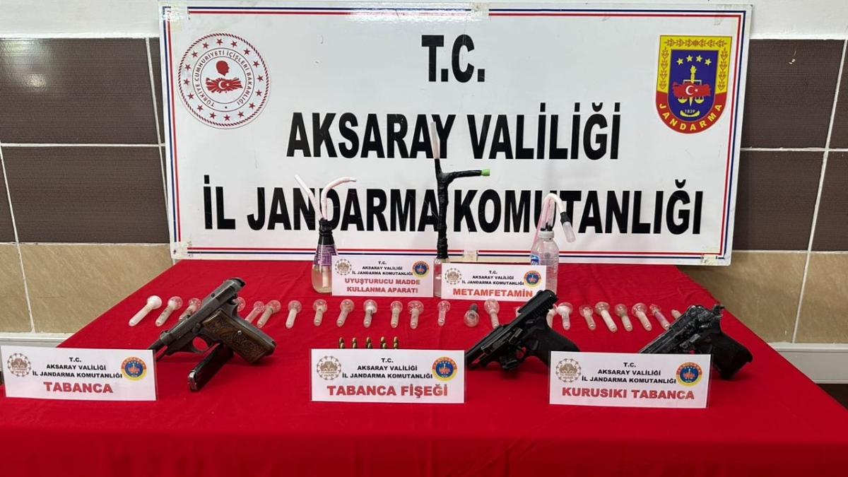 Aksaray’da zehir tacirine darbe: Silah ve metamfetamin ele geçirildi