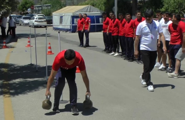 İtfaiyecilerin Kondisyonu Spor Parkuru Testiyle Ölçüldü







