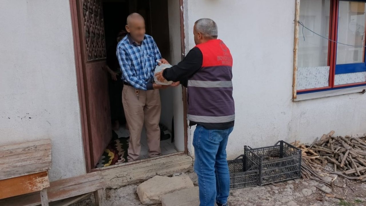 Ordu'nun dört bir yanında binlerce kişiye sıcak yemek