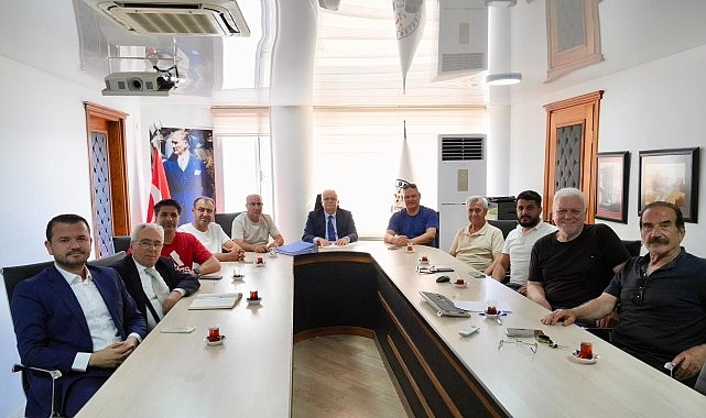 Burhaniye Belediyespor'da görev dağılımları açıklandı