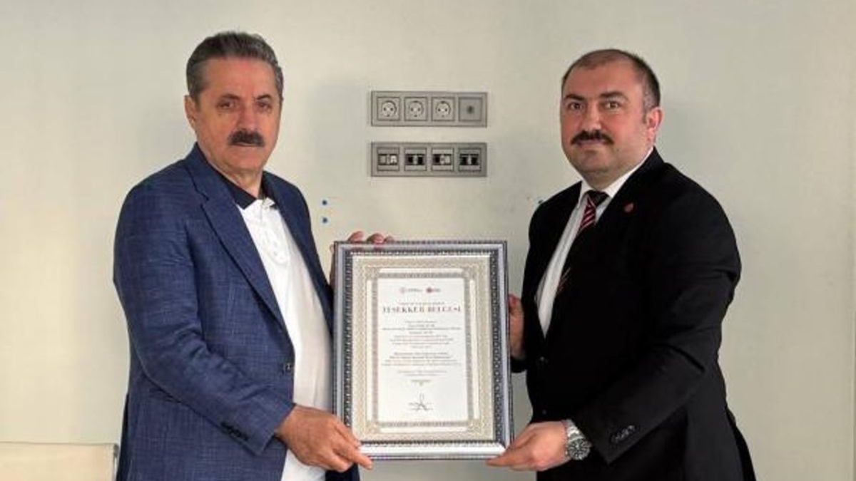 Bursa Vakıflar Bölge Müdürü Haluk Yıldız’dan Faruk Çelik’e ziyaret
