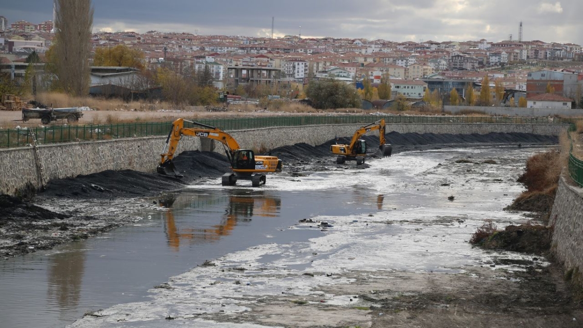 ASKİ'den bayram öncesi uyarı: Kurban atıklarını dere yatakları ve hatlara atmayın